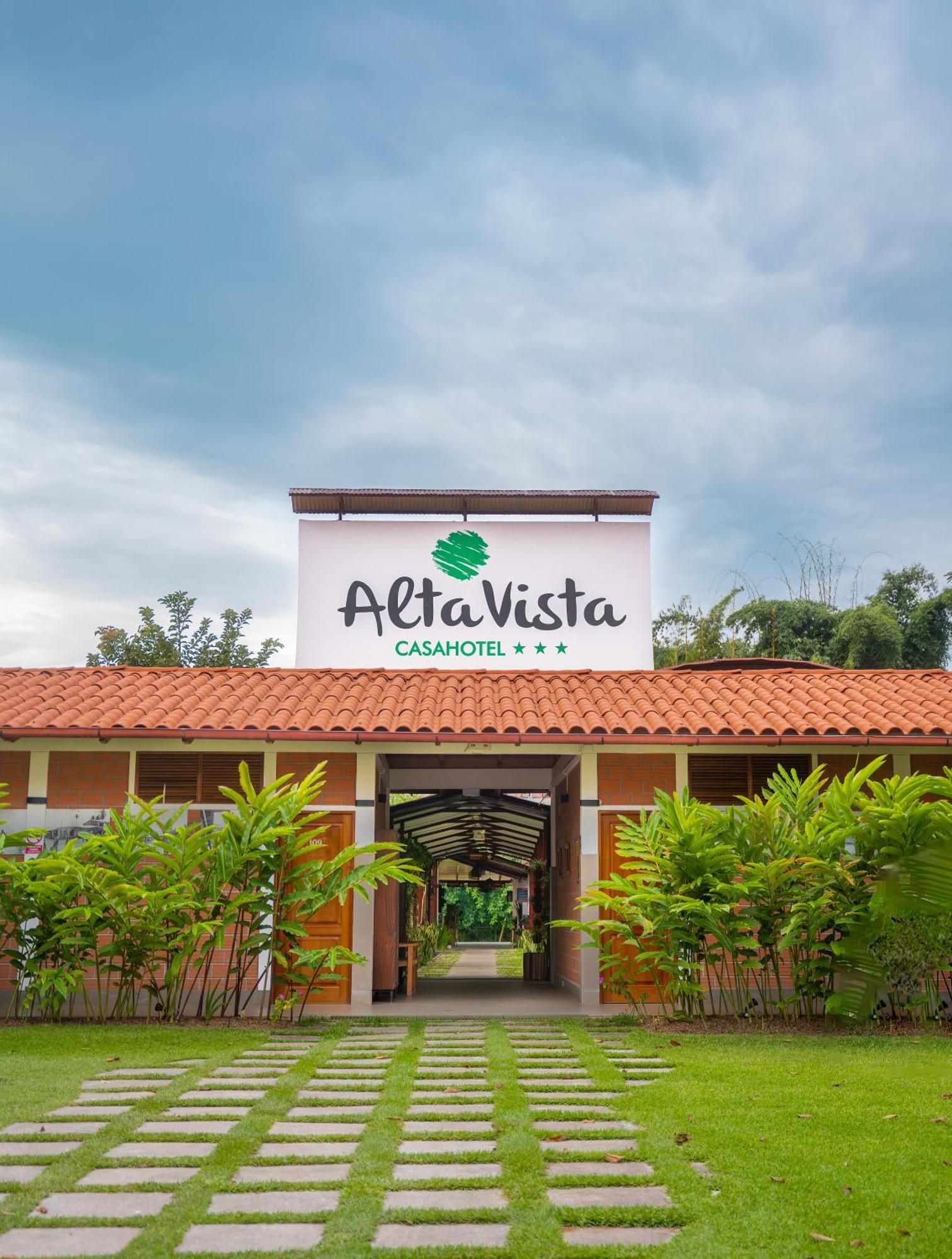 Altavista Casahotel - Asociado Casa Andina Moyobamba Ngoại thất bức ảnh